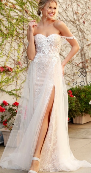 New wedding dress bridal gown